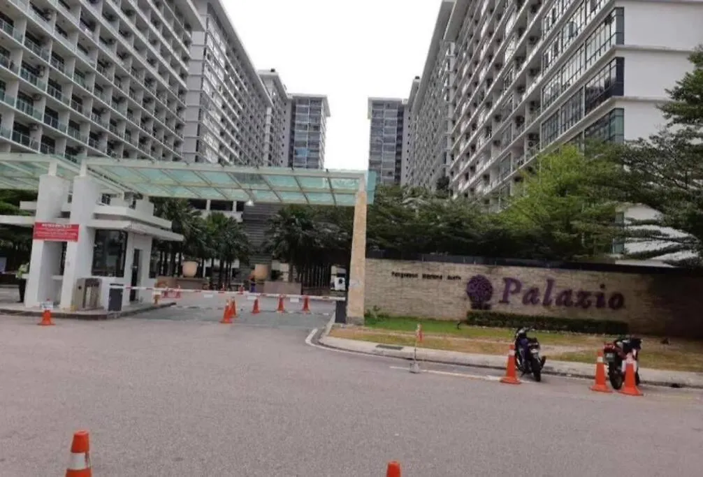 Warm Studio Balcony City View Palazio Apartment Mount Austin By Gdragon Homestay Johor Bahru
